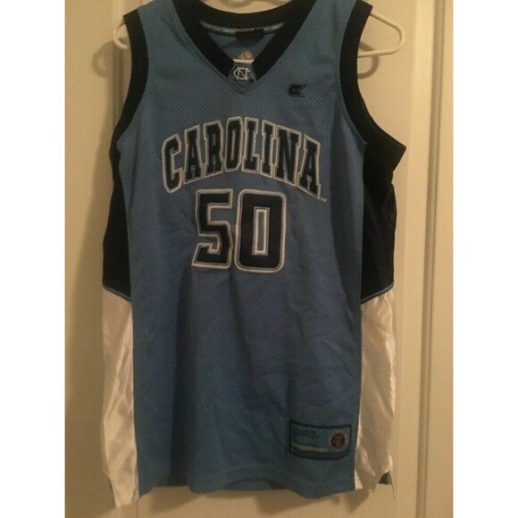 Colosseum Boys Boys Basketball Jersey North Carolina Tarheels Size 16-18